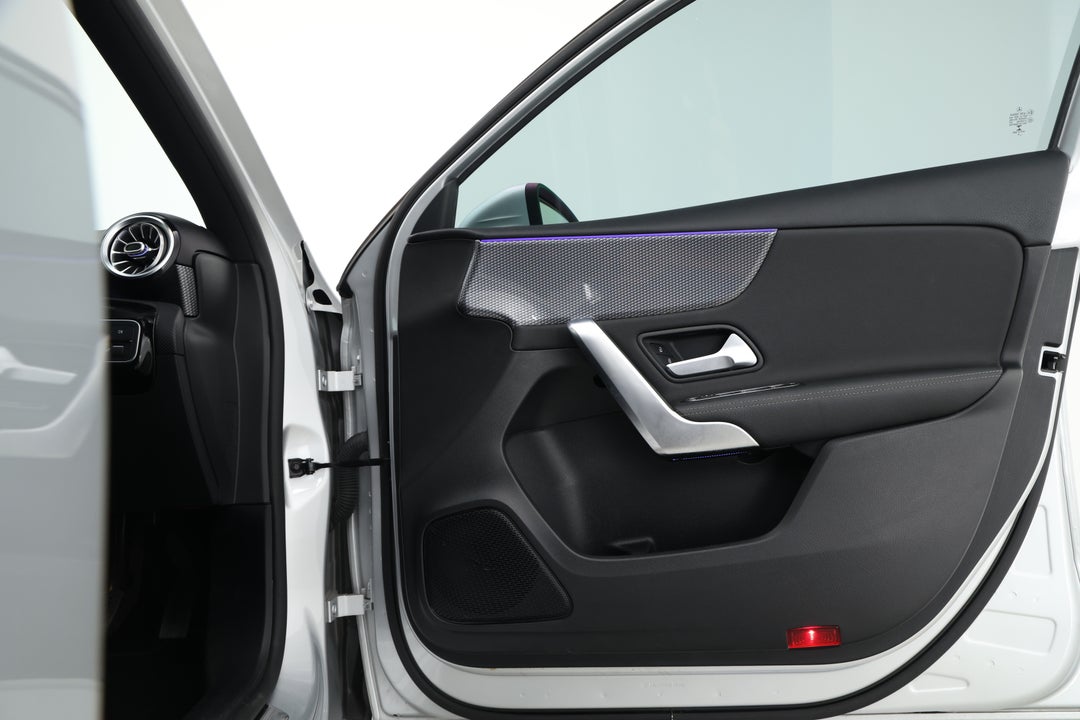 2018 Mercedes-benz A200 A200, Automatic, 40509 km, Speaker View