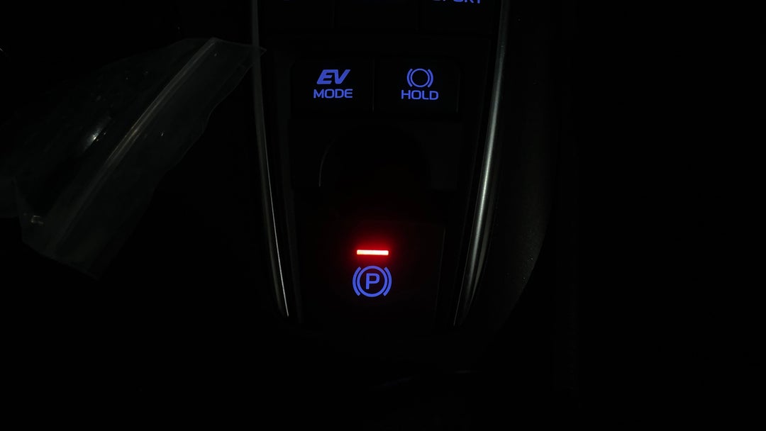 2023 Toyota Camry Ascent Hybrid, Automatic, 35467 km, Handbrake