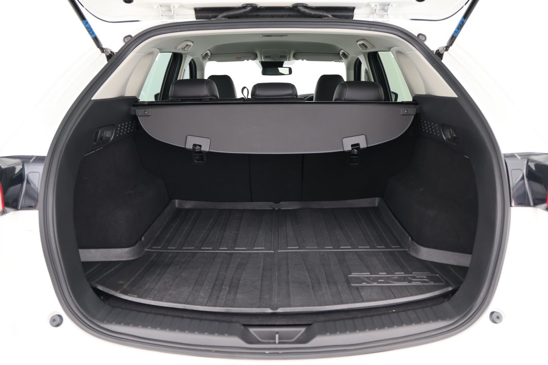 2025 Mazda CX-5 G25 Touring (AWD), Automatic, 13587 km, Boot Inside View