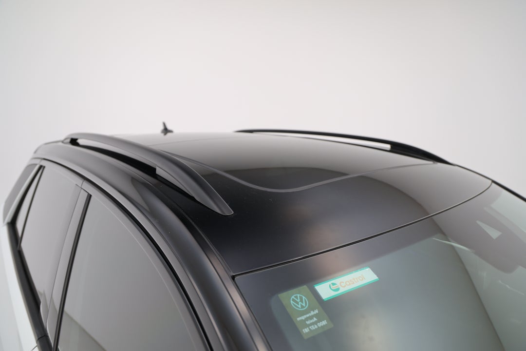 2023 Volkswagen T-roc R, Automatic, 59953 km, Roof/Sunroof View