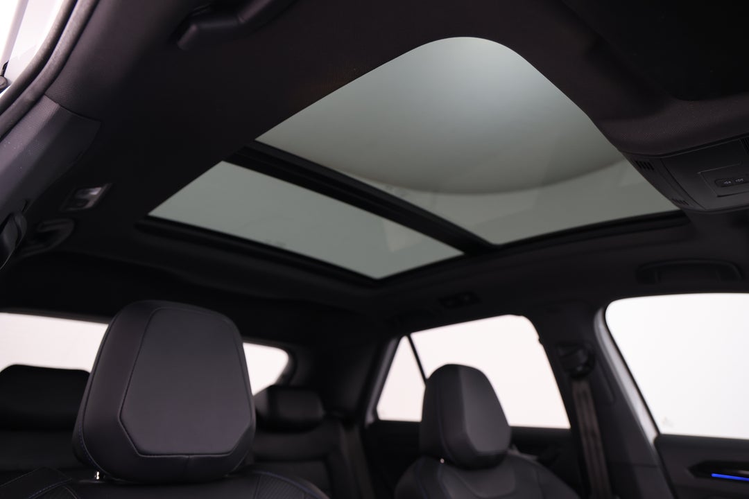 2023 Volkswagen T-roc R, Automatic, 59953 km, Interior Sunroof/Moonroof