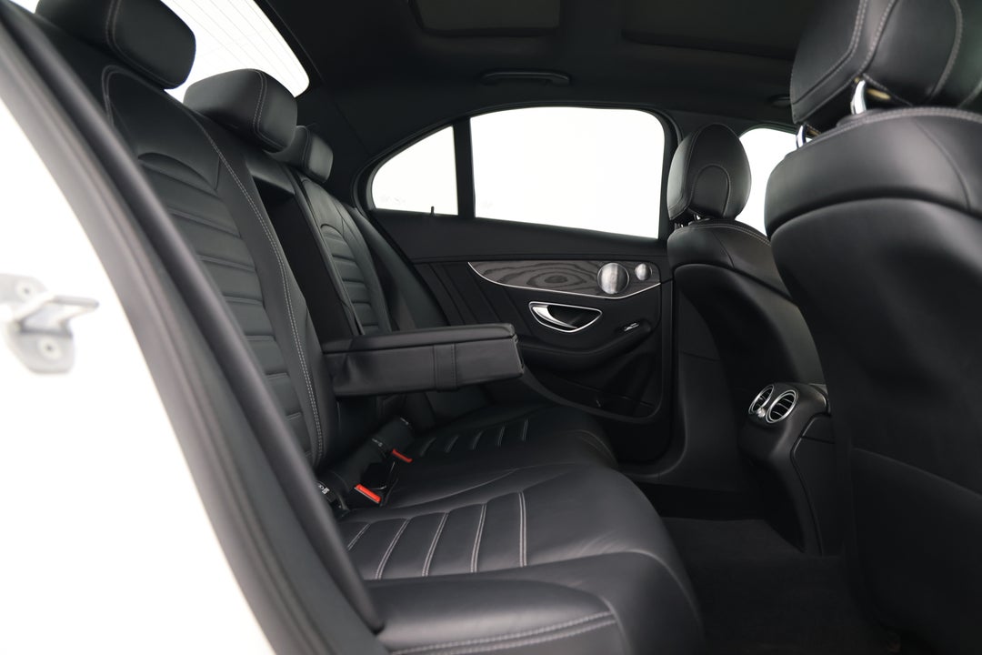 2020 Mercedes-benz C300 Edition C, Automatic, 54013 km, Right Side Rear Door Cabin View