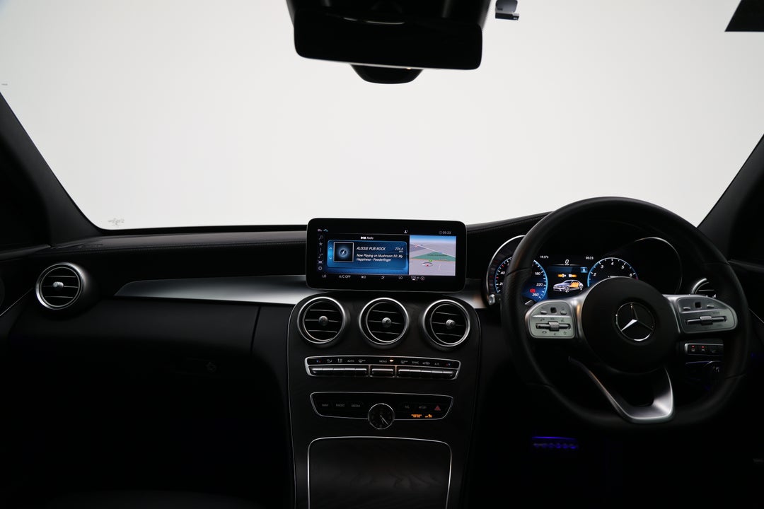 2020 Mercedes-benz C300 Edition C, Automatic, 54013 km, Dashboard View