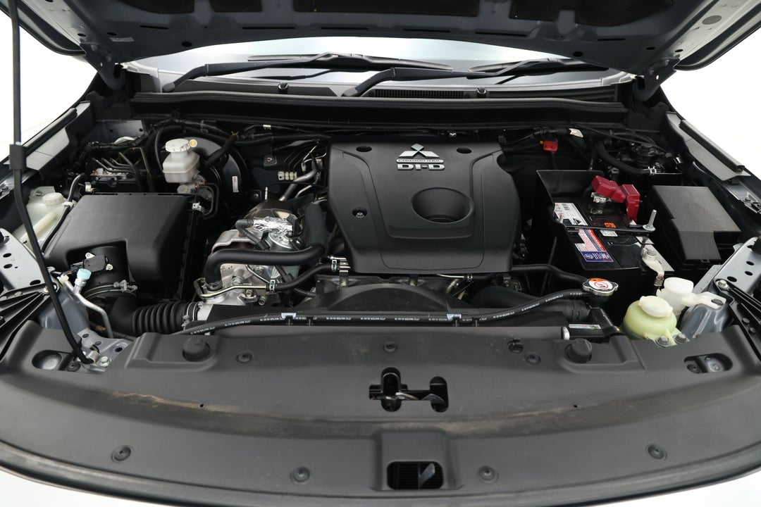 2019 Mitsubishi Triton Gls (4x4), Automatic, 106763 km, Open Bonnet (Engine)