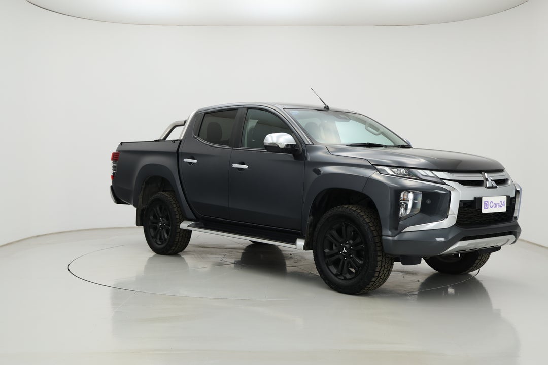 2019 Mitsubishi Triton Gls (4x4), Automatic, 106763 km, Right Front Diagonal (45- Degree) View