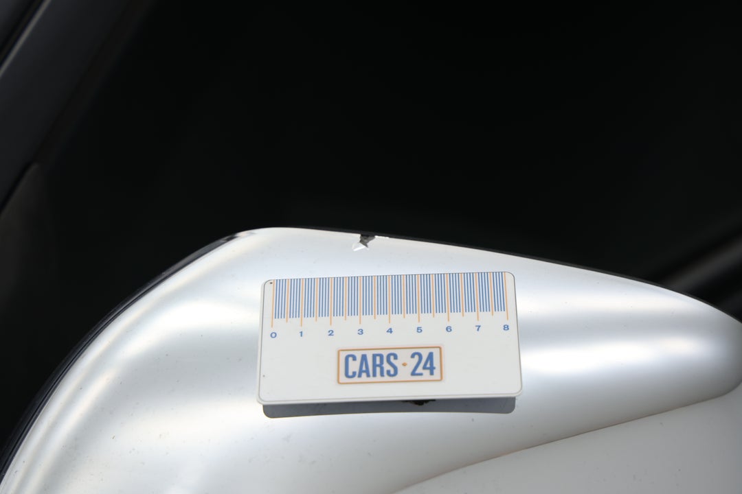 2019 Mitsubishi Triton Gls (4x4), Automatic, 106763 km, Side Mirrors Housing RHS Chip