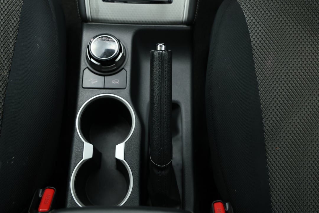 2019 Mitsubishi Triton Gls (4x4), Automatic, 106763 km, Handbrake