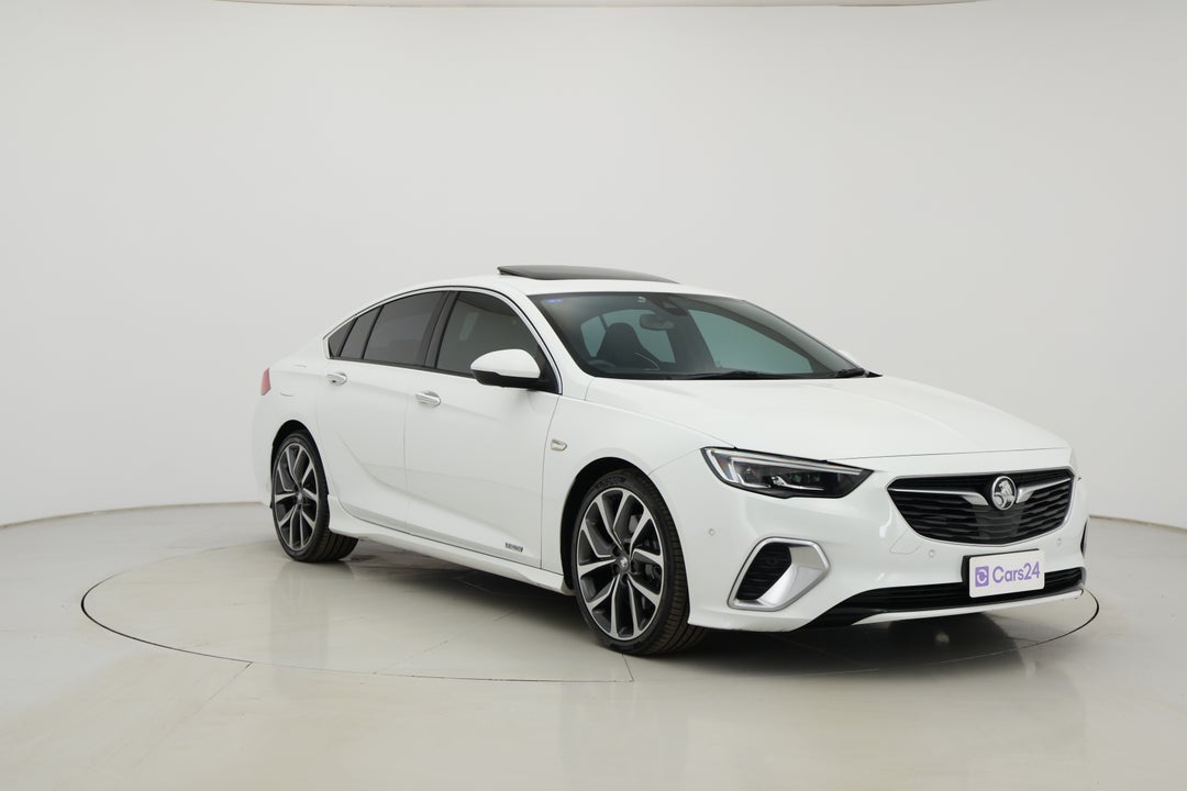 2018 Holden Commodore Vxr, Automatic, 116696 km, Right Front Diagonal (45- Degree) View