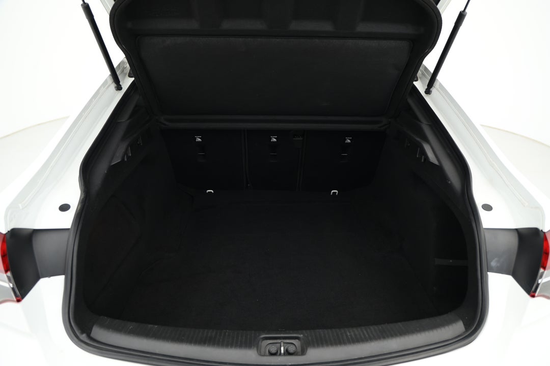 2018 Holden Commodore Vxr, Automatic, 116696 km, Boot Inside View