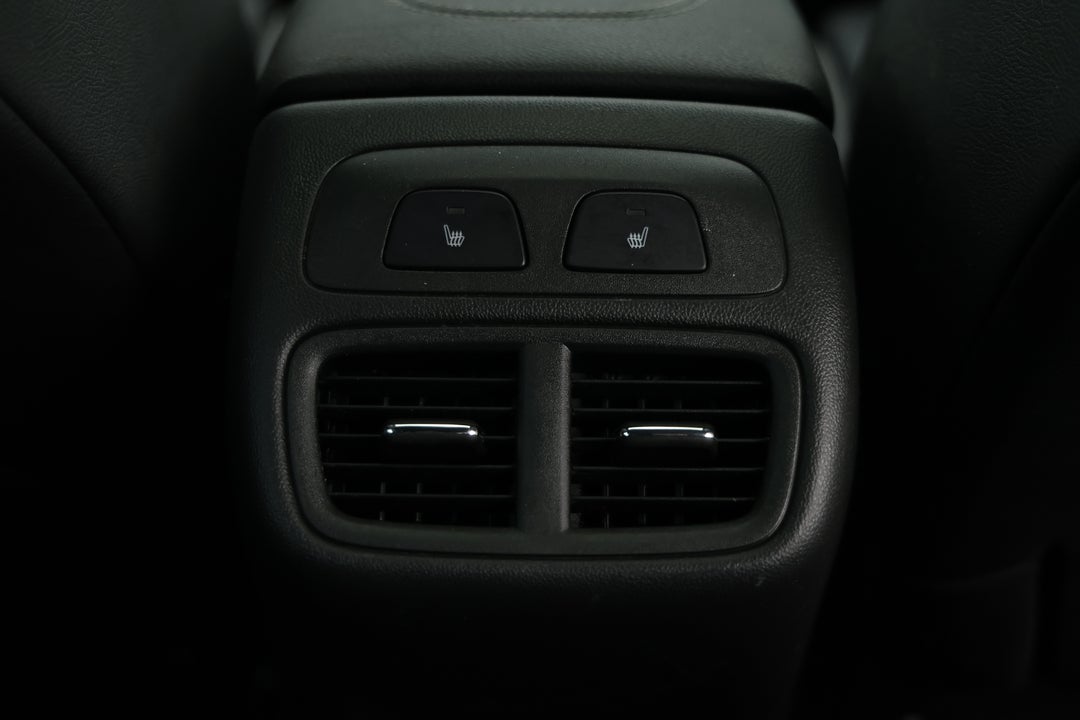 2018 Holden Commodore Vxr, Automatic, 116696 km, Rear A/C Vent