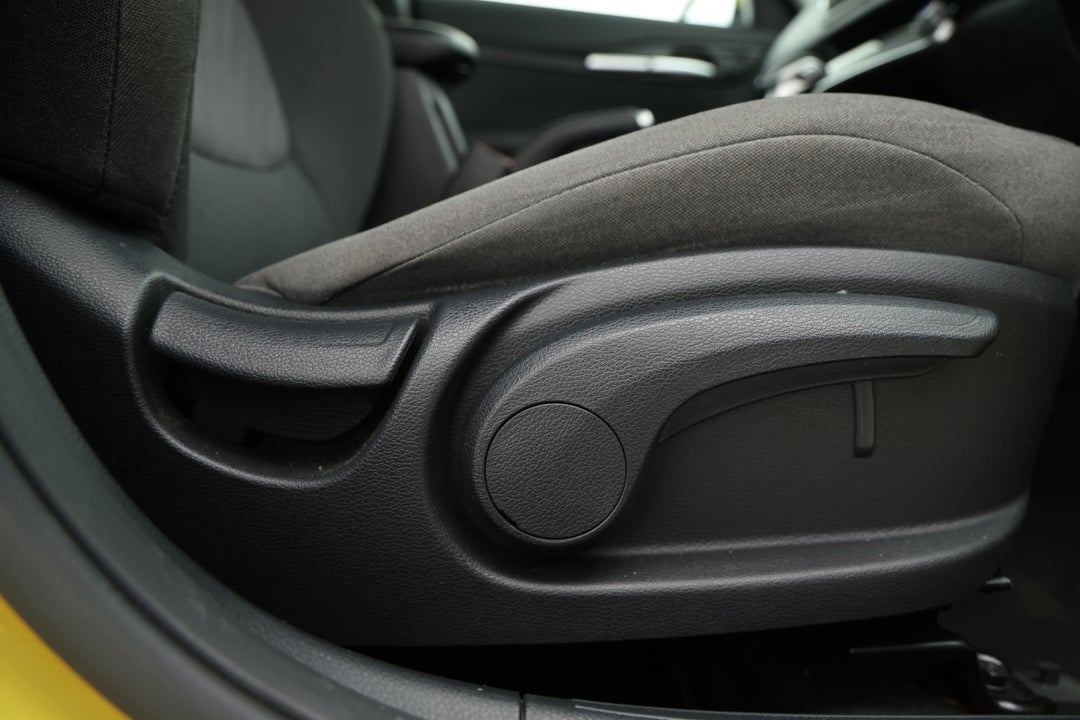 2019 Kia Seltos Sport (FWD), Automatic, 32775 km, Drivers Side Adjustment Panel