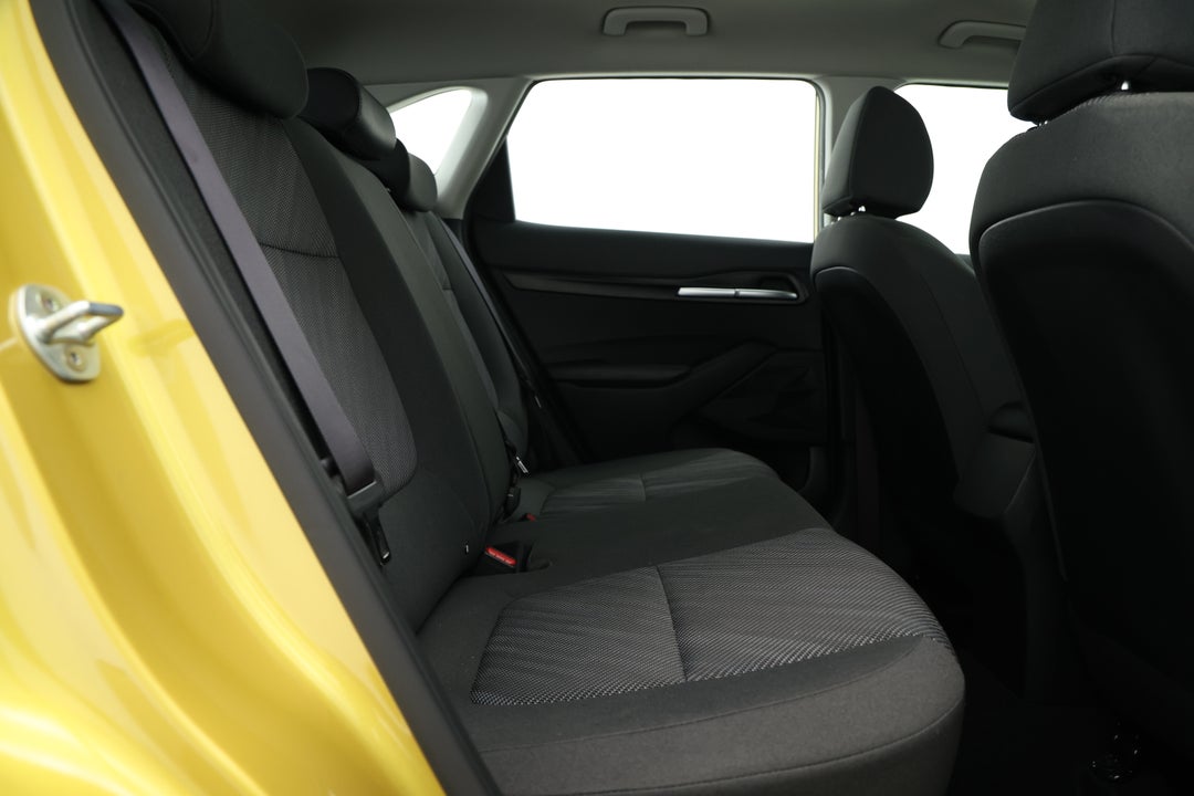 2019 Kia Seltos Sport (FWD), Automatic, 32775 km, Right Side Rear Door Cabin View