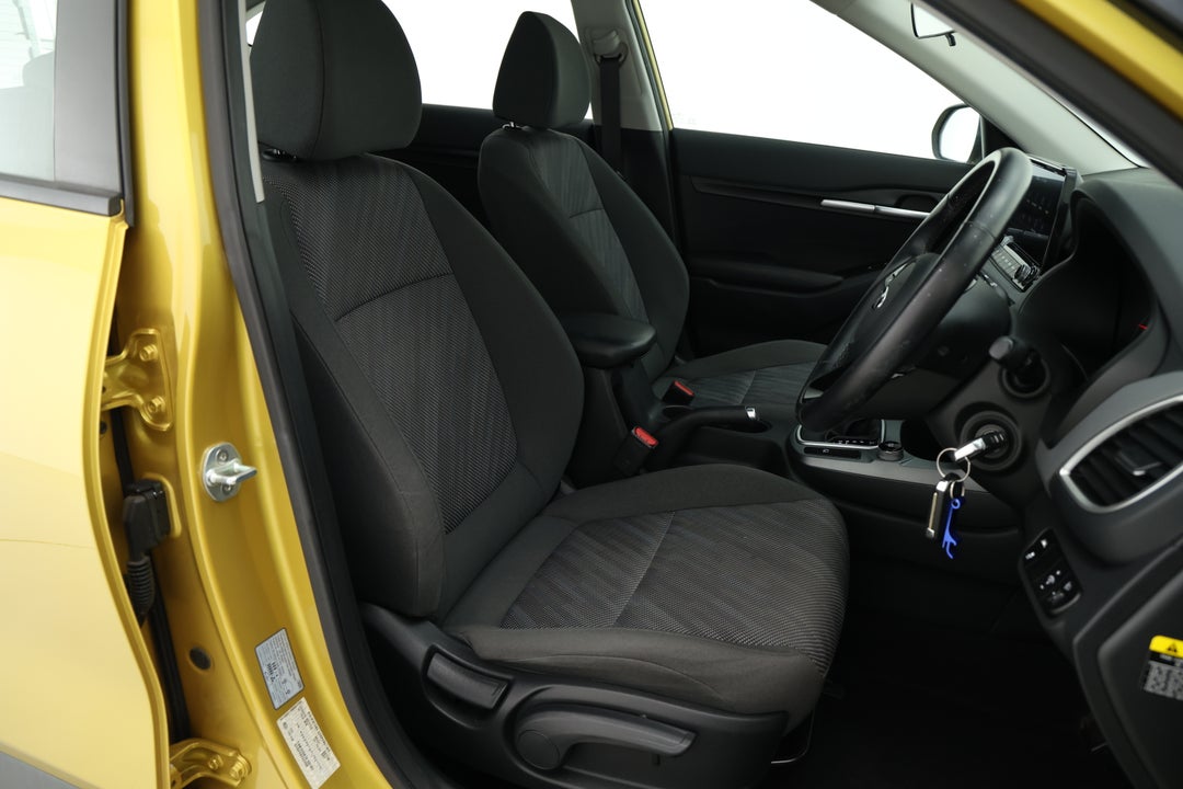 2019 Kia Seltos Sport (FWD), Automatic, 32775 km, Right Side Front Door Cabin View