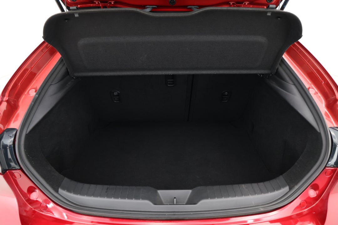 2024 Mazda 3 G20 Evolve, Automatic, 17815 km, Boot Inside View
