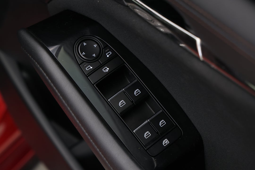 2024 Mazda 3 G20 Evolve, Automatic, 17815 km, Drivers Side Door Panel Controls