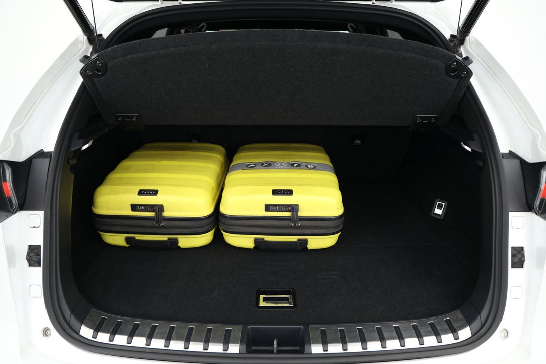 2018 Lexus Nx300 F-sport (FWD), Automatic, 101372 km, Boot Inside View with Luggage