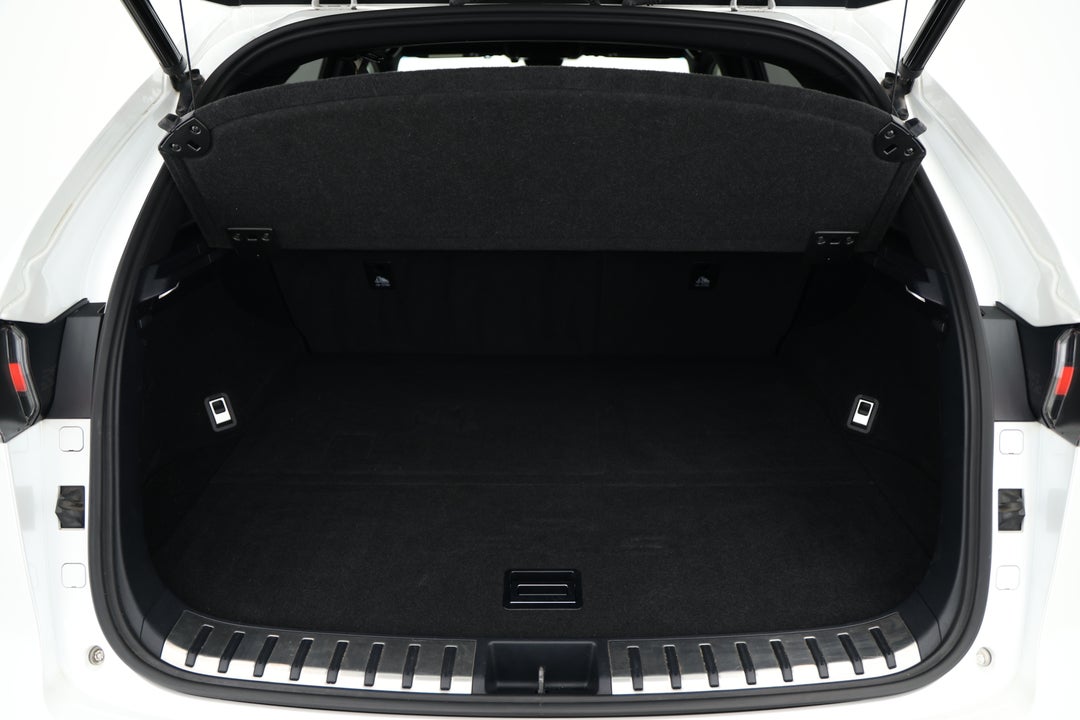 2018 Lexus Nx300 F-sport (FWD), Automatic, 101372 km, Boot Inside View