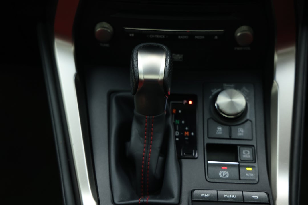 2018 Lexus Nx300 F-sport (FWD), Automatic, 101372 km, Gear Lever 