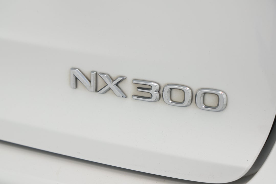 2018 Lexus Nx300 F-sport (FWD), Automatic, 101372 km, Badge (Boot Right Side)