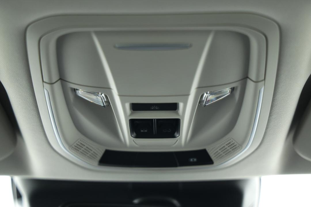 2023 GWM Haval H6 Ultra Hybrid, Automatic, 25972 km, Right Side Front Door Cabin View