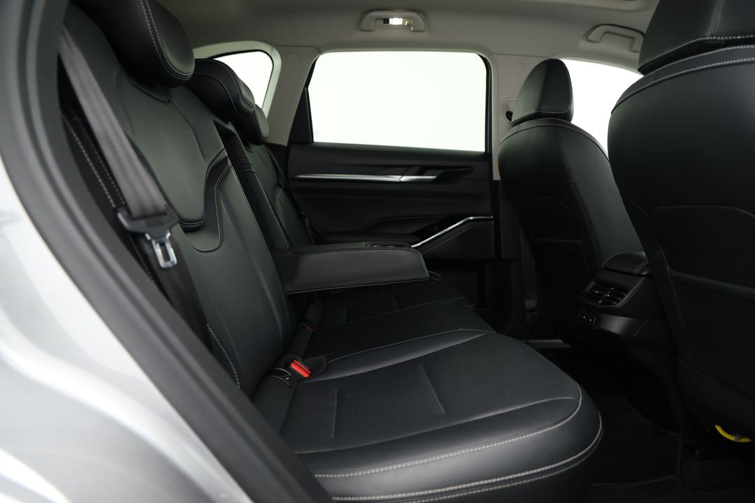 2023 GWM Haval H6 Ultra Hybrid, Automatic, 25972 km, Child Seat Anchor Points