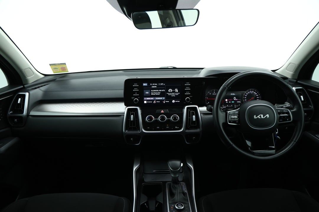 2023 Kia Sorento S 7 Seat, Automatic, 27993 km, Dashboard View