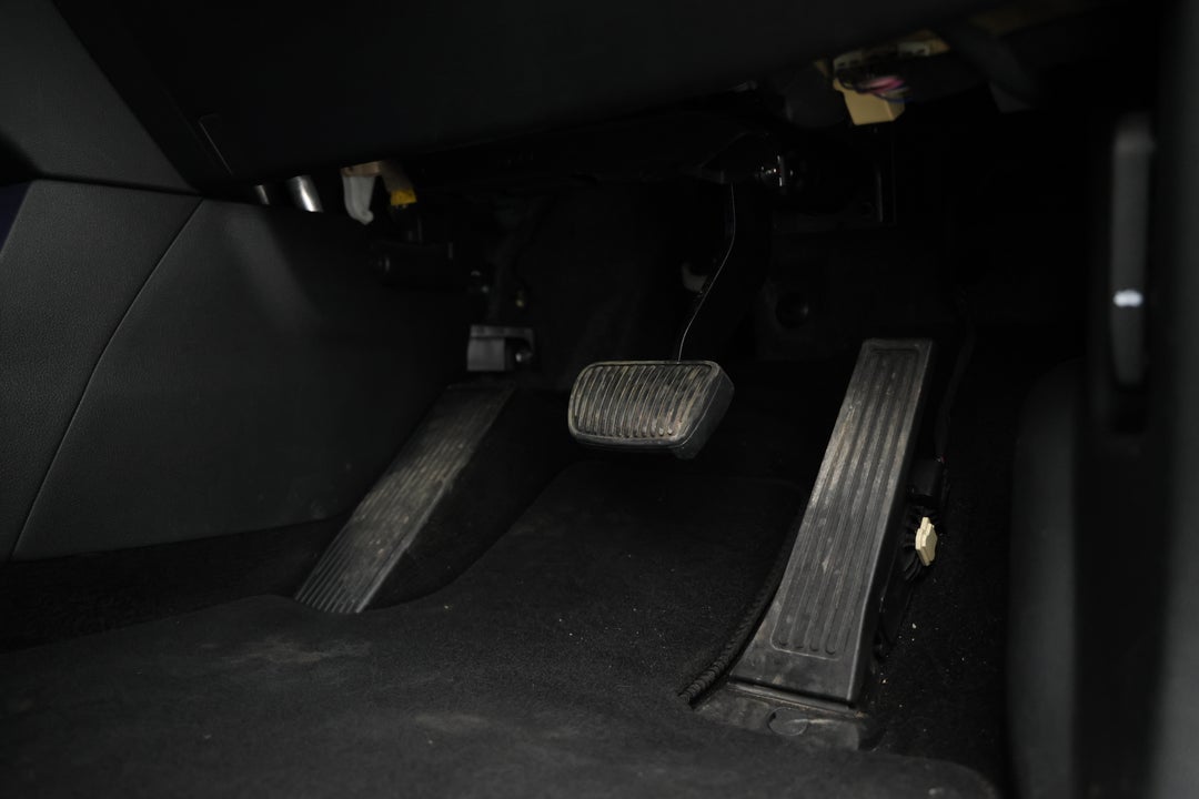 2023 Hyundai Palisade Calligraphy Black Ink (8 Seat), Automatic, 59089 km, Pedals and Footmat