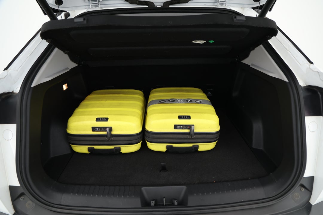 2023 Chery Omoda 5 Ex (high Version), Automatic, 44472 km, Boot Inside View with Luggage