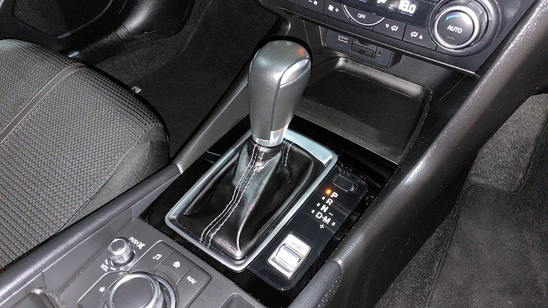 2018 Mazda Mazda3 Maxx Sport, Automatic, 23047 km, Gear Lever 