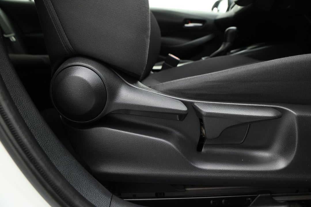 2020 Toyota Corolla Ascent Sport Hybrid, Automatic, 107436 km, Drivers Side Adjustment Panel