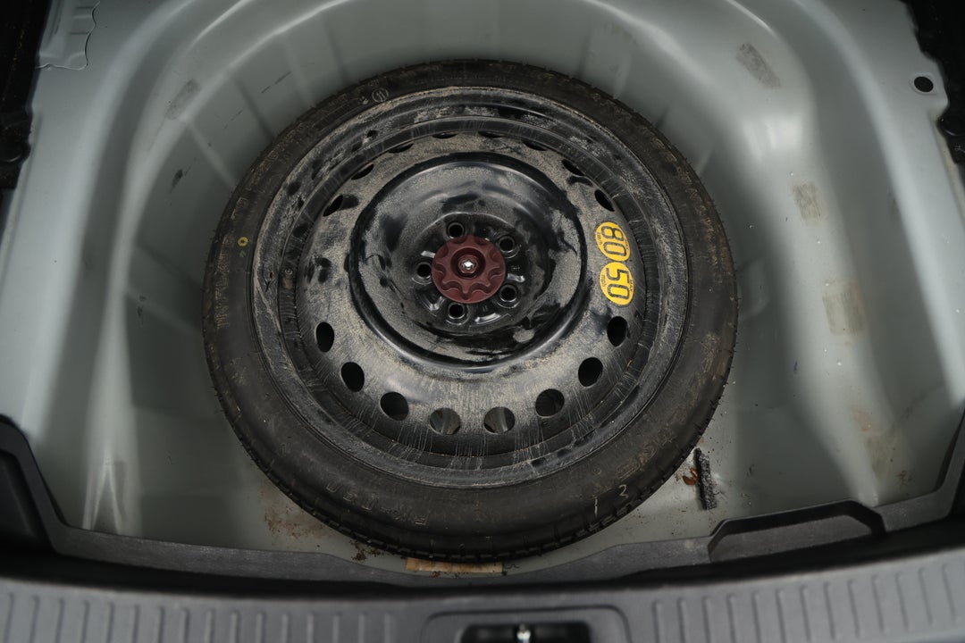 2020 Toyota Corolla Ascent Sport Hybrid, Automatic, 107436 km, Spare Wheel