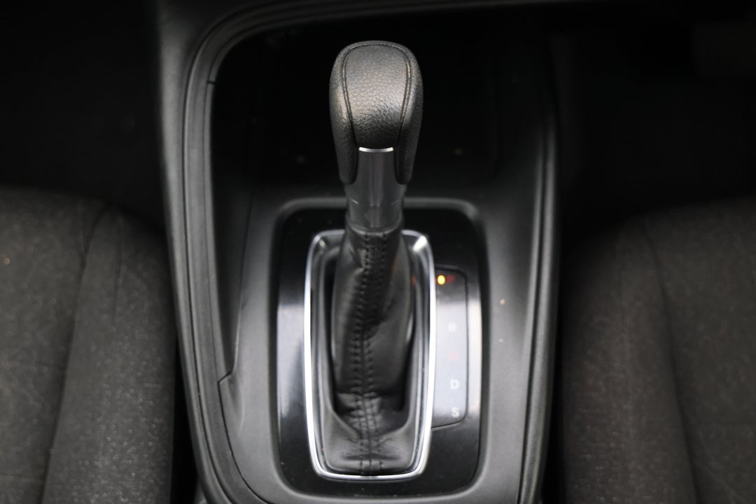 2022 Honda HR-V Vi X, Automatic, 66253 km, Gear Lever 