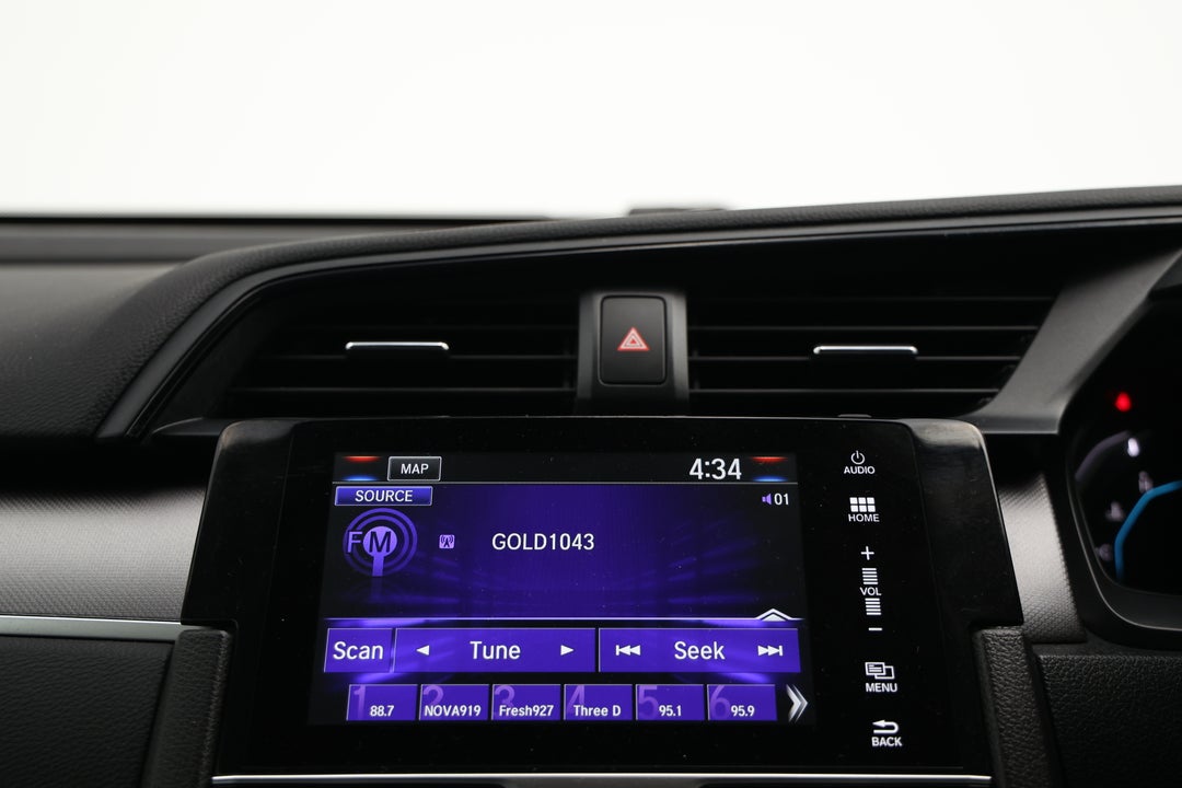 2017 Honda Civic Vti-lx, Automatic, 45080 km, Infotainment System