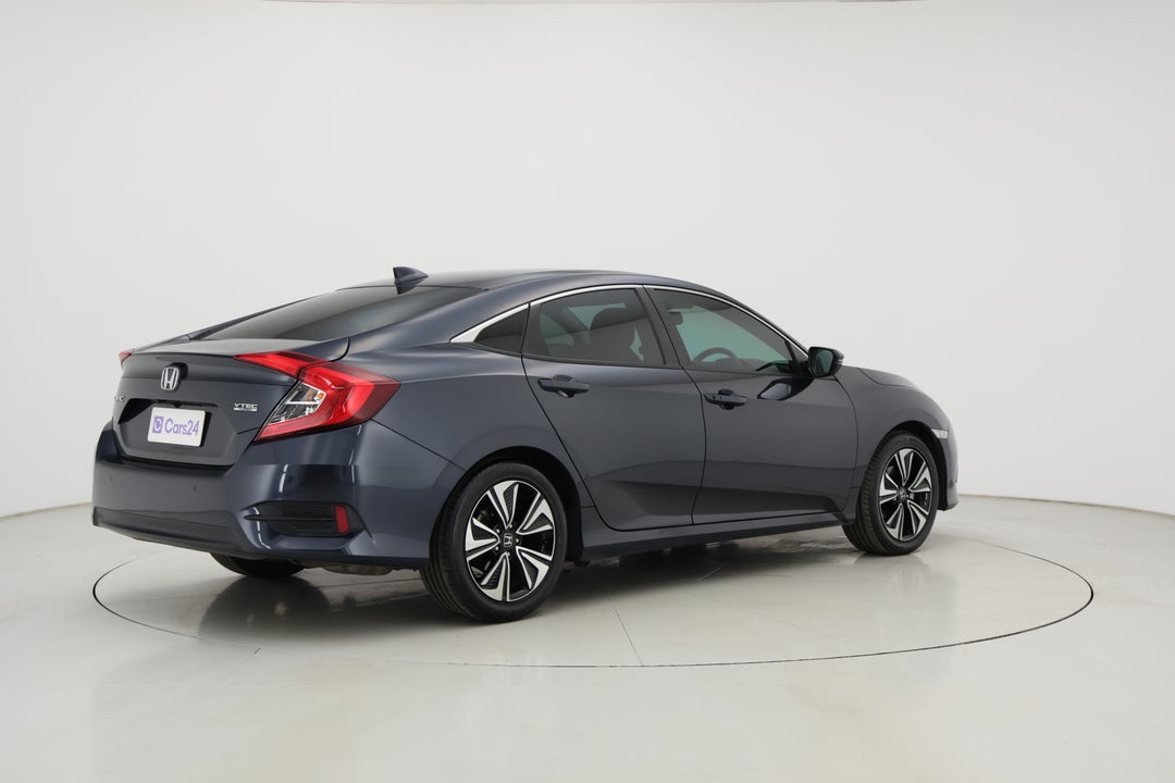 2017 Honda Civic Vti-lx, Automatic, 45080 km, Right Back Diagonal (45- Degree) View