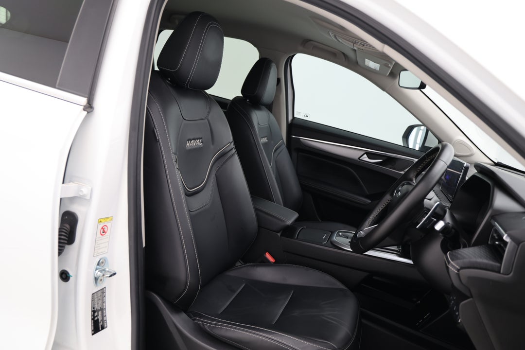 2023 GWM Haval Jolion Ultra, Automatic, 42262 km, Right Side Front Door Cabin View