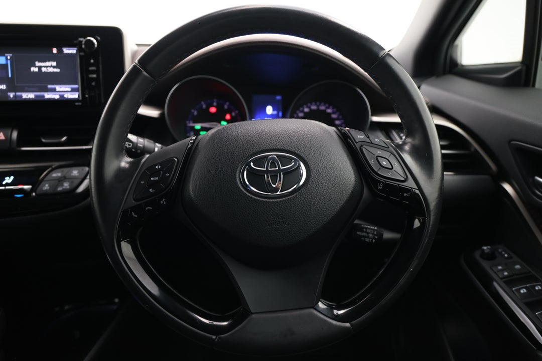 2018 Toyota C-HR Koba (AWD), Automatic, 82139 km, Steering Wheel Close-up