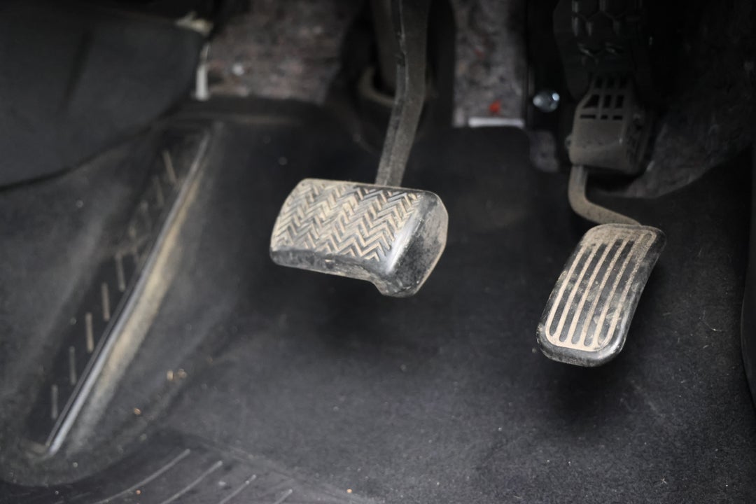 2018 Toyota C-HR Koba (AWD), Automatic, 82139 km, Pedals and Footmat