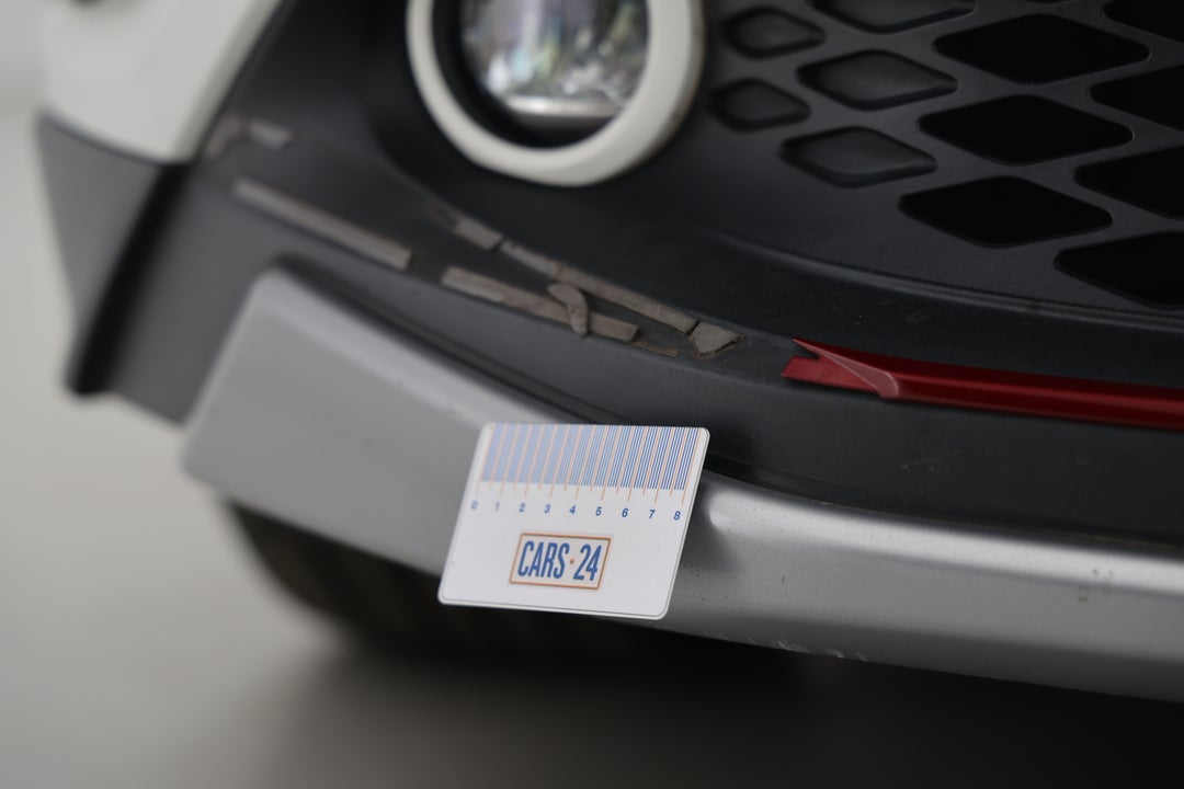 2018 Toyota C-HR Koba (AWD), Automatic, 82139 km, Bumper Front Chip