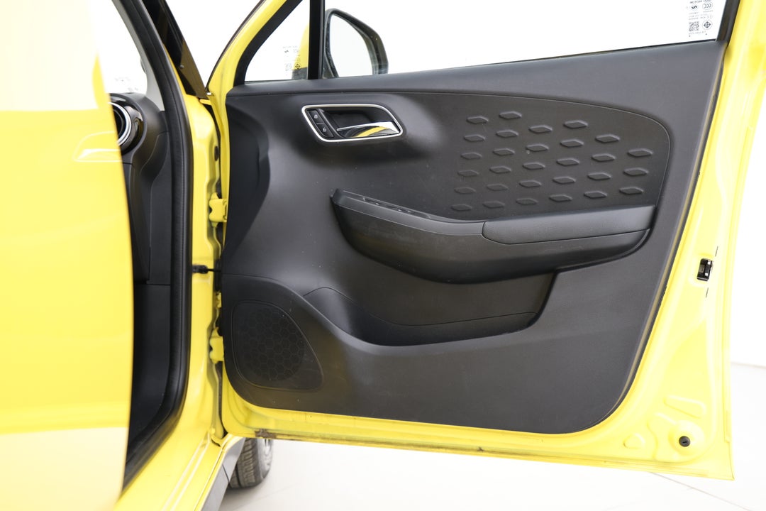 2021 MG Mg3 Auto Excite (with Navigation), Automatic, 33067 km, Speaker View