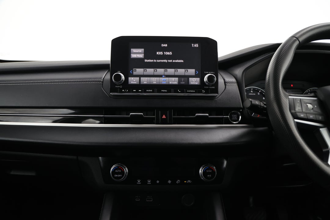 2024 Mitsubishi Outlander Es 5 Seat (2WD), Automatic, 51011 km, Center Console