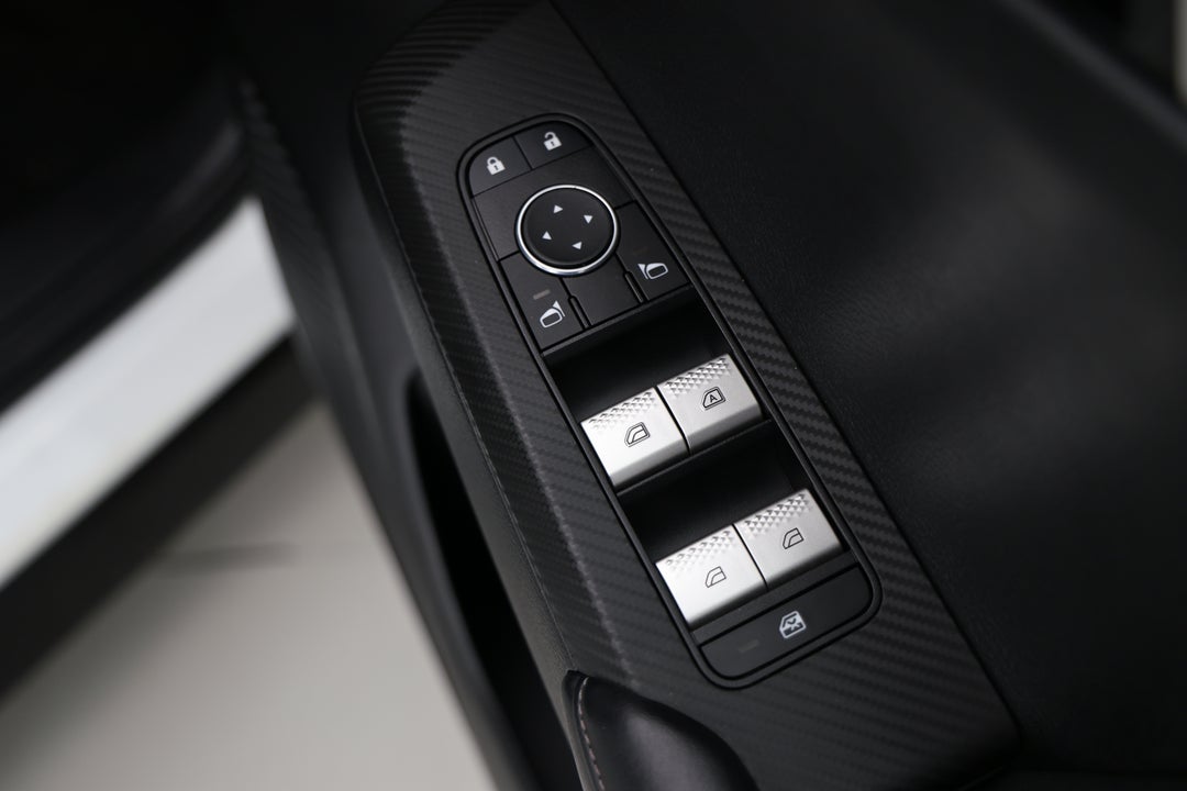 2024 Mitsubishi Outlander Es 5 Seat (2WD), Automatic, 51011 km, Drivers Side Door Panel Controls