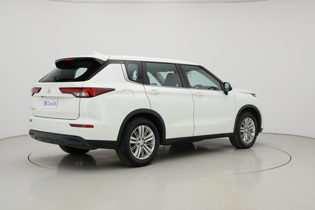 2024 Mitsubishi Outlander Es 5 Seat (2WD), Automatic, 51011 km, Right Back Diagonal (45- Degree) View