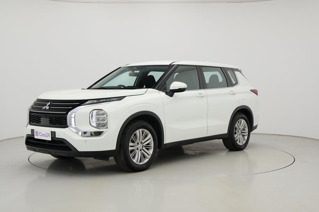 2024 Mitsubishi Outlander Es 5 Seat (2WD), Automatic, 51011 km, Left Front Diagonal (45- Degree) View