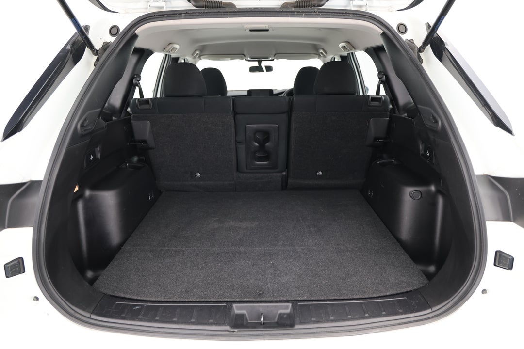 2024 Mitsubishi Outlander Es 5 Seat (2WD), Automatic, 51011 km, Boot Inside View