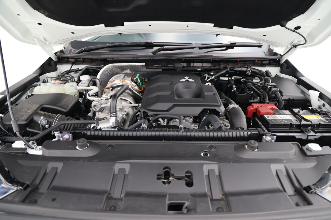 2024 Mitsubishi Triton Glx-r (4x4), Automatic, 16003 km, Open Bonnet (Engine)