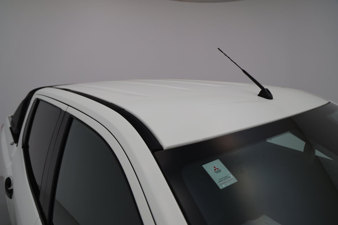 2024 Mitsubishi Triton Glx-r (4x4), Automatic, 16003 km, Roof/Sunroof View