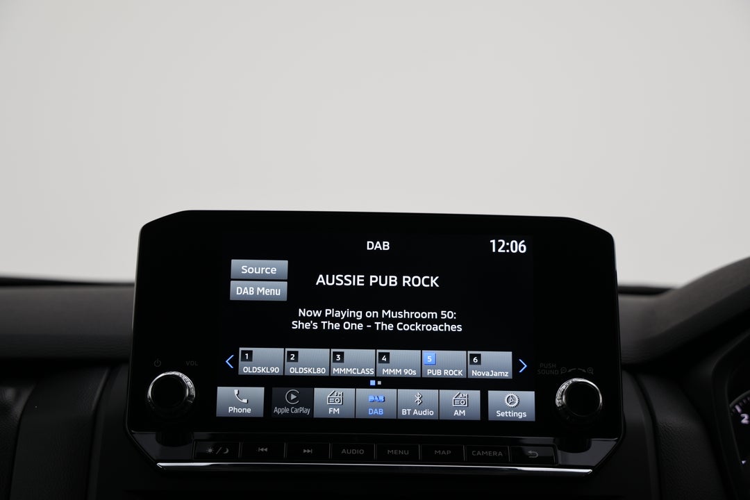 2024 Mitsubishi Triton Glx-r (4x4), Automatic, 16003 km, Infotainment System