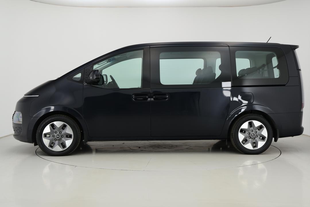 2022 Hyundai Staria Entry Level 8 Seat, Automatic, 90763 km, Left Side View