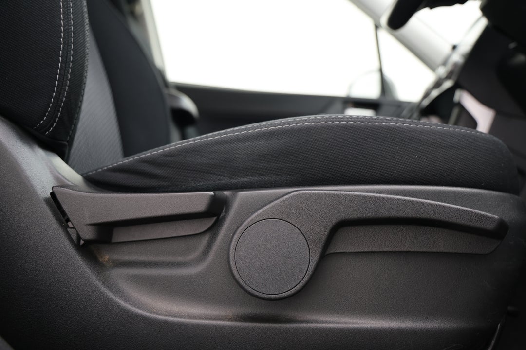 2017 Subaru Forester 2.5i-l, Automatic, 100089 km, Drivers Side Adjustment Panel