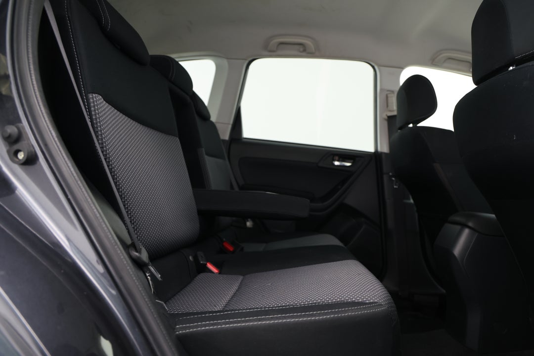 2017 Subaru Forester 2.5i-l, Automatic, 100089 km, Right Side Rear Door Cabin View